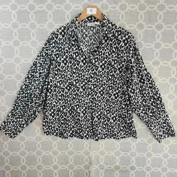 Harve Benard Women's 1X Cotton  Stretched Animal Printed Long Sleeve Button up - Picture 1 of 7